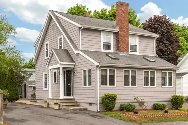 8 Maxwell Ave, Norwood, MA 02062