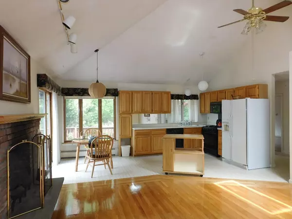 Northborough, MA 01532,1 Howe Ln