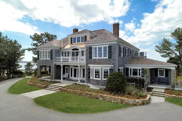 123 Penzance Rd, Falmouth, MA 02543