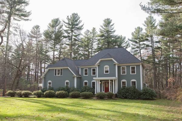 227 Causeway St, Medfield, MA 02052