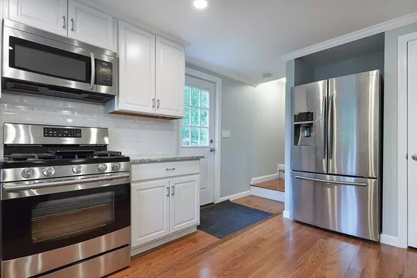 Cohasset, MA 02025,39 Smith Place