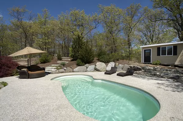 Weymouth, MA 02191,48 Fairfax Street