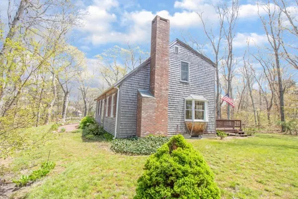Eastham, MA 02642,305 Silver Oak Rd.