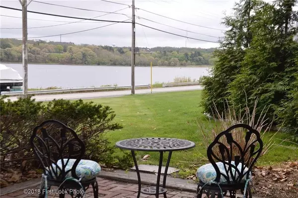 Somerset, MA 02726,3797 Riverside Ave