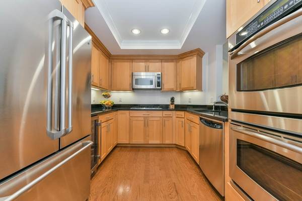 Newton, MA 02459,350 Boylston St #104