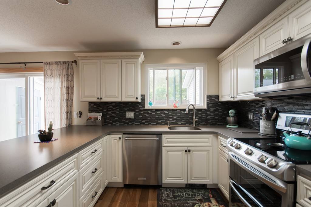Warwick, RI 02886,796 Williamsburg Circle #796