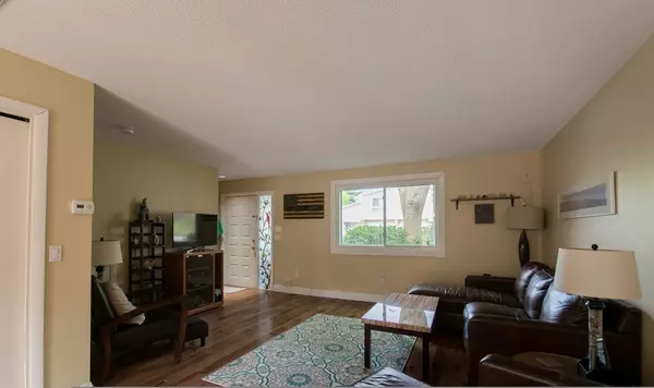 Warwick, RI 02886,796 Williamsburg Circle #796