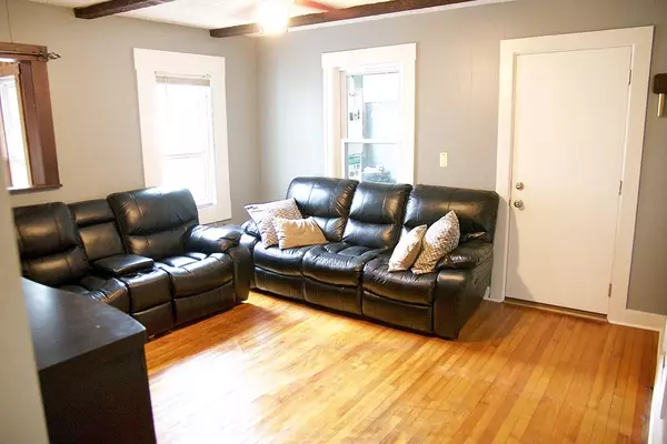 Oxford, MA 01540,23 Pine St