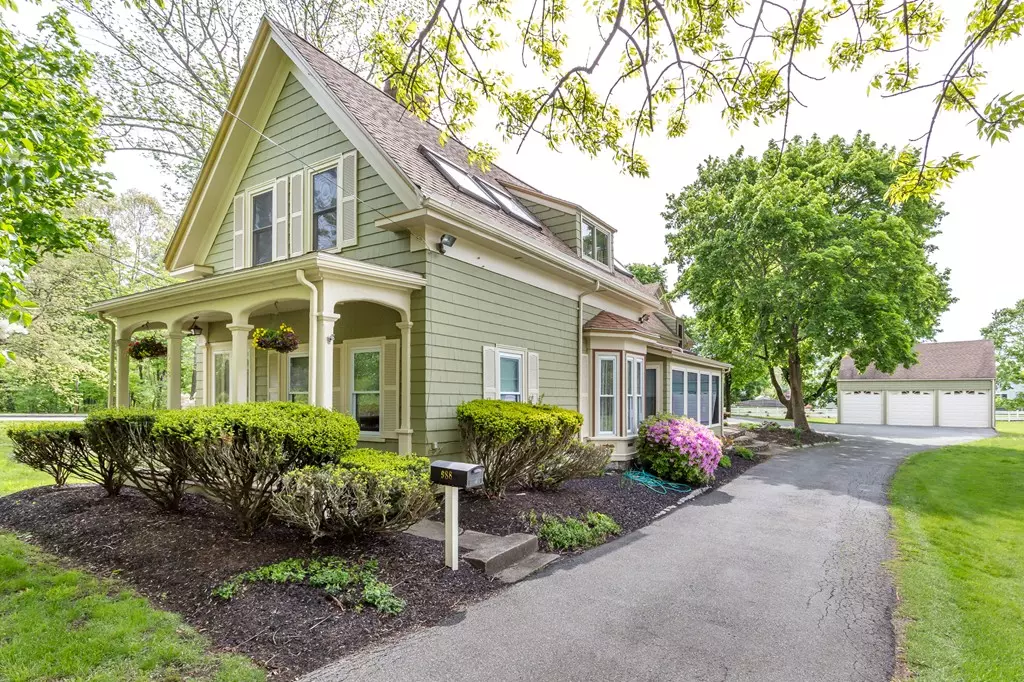 Milton, MA 02186,988 Hillside St