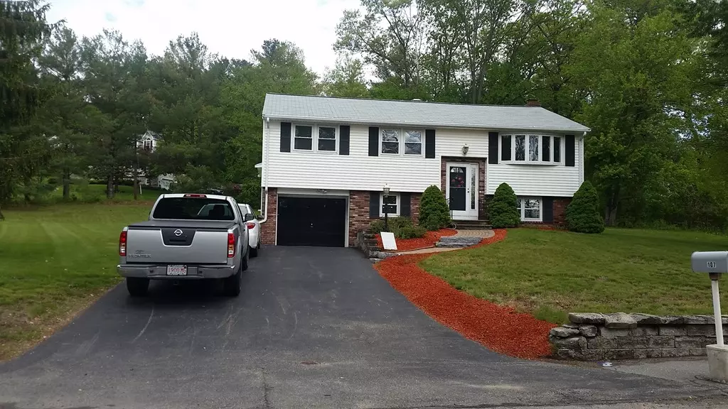 107 Allen Rd, Billerica, MA 01821