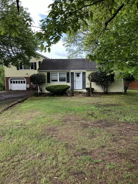 25 Fred Jackson Rd, Southwick, MA 01077