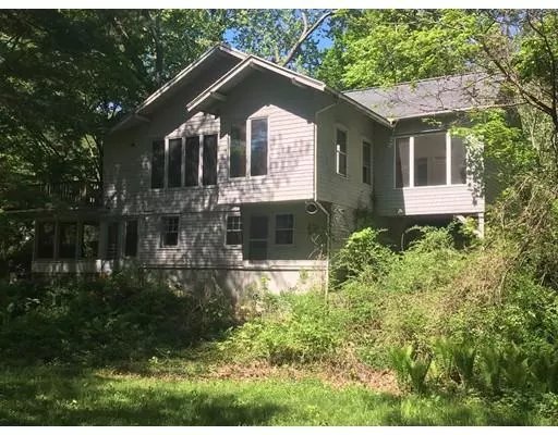 6 Village Hill Ave, Williamsburg, MA 01096