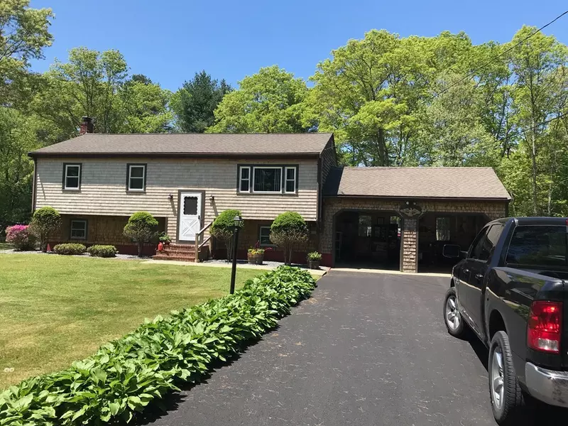 80 Woodbine Ave, Hanson, MA 02341