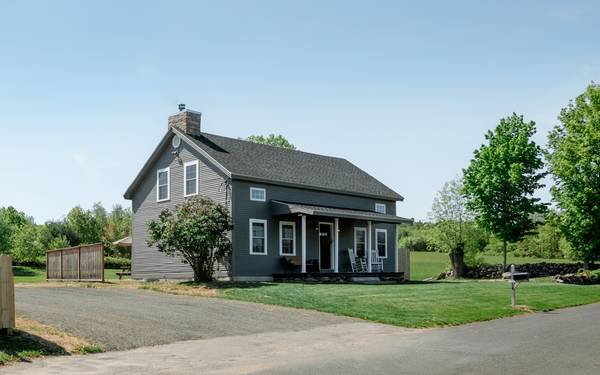 14 Campbell Rd, Ware, MA 01082