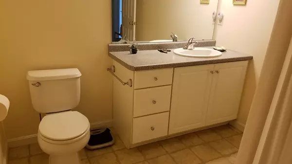 Boxborough, MA 01719,106 Summer Road #106