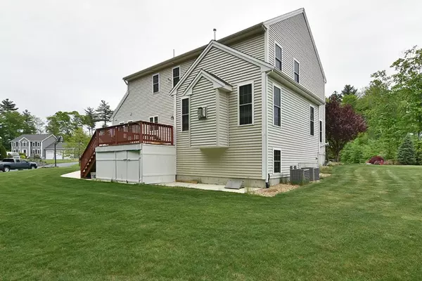 Taunton, MA 02780,181 Craven Ct