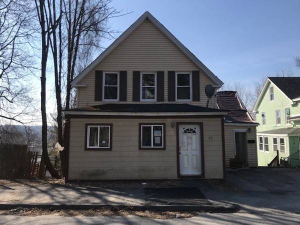 29 Edgeworth St, Worcester, MA 01605