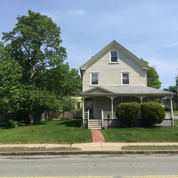 566 Grove St, Newton, MA 02462