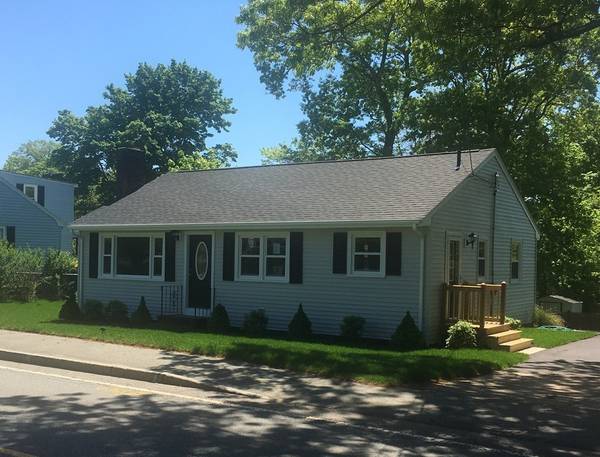 407 E Ashland St, Brockton, MA 02302