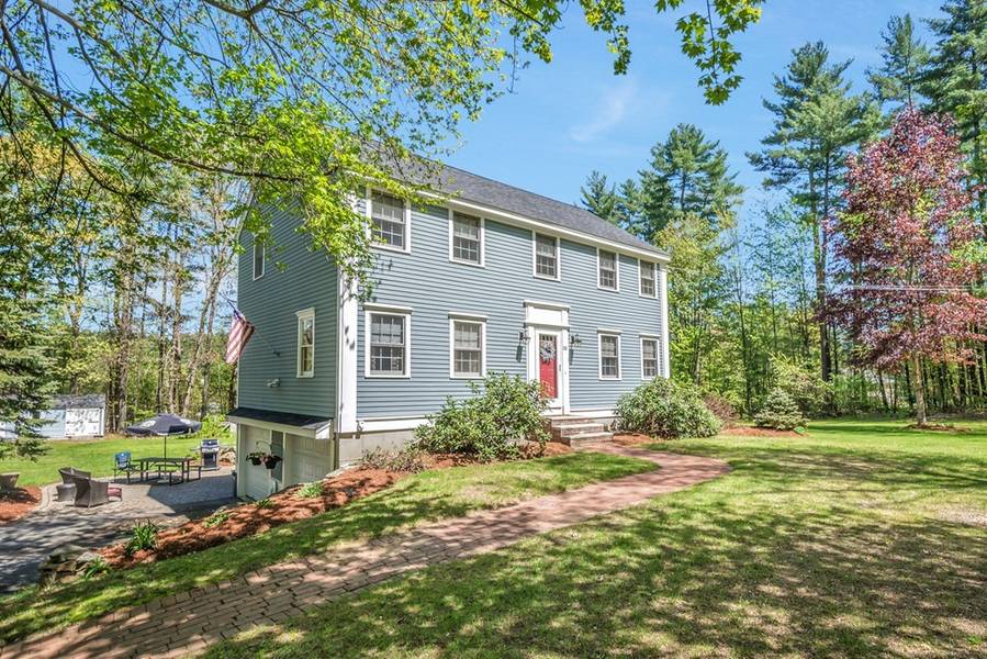 55 Cross Street, Dunstable, MA 01827