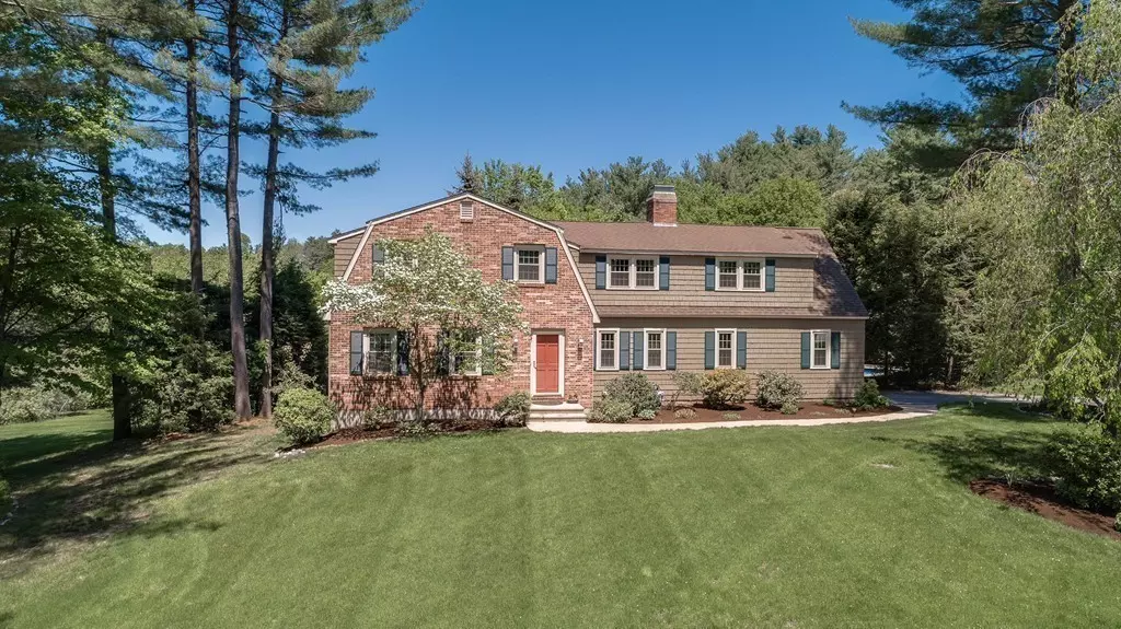 9 Cherry Ln, Westford, MA 01886