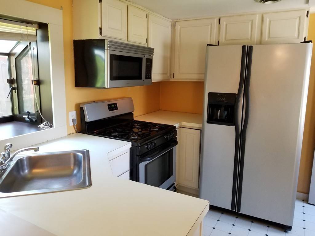 Wareham, MA 02532,7 Lake View Drive
