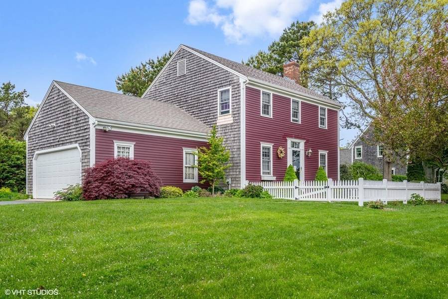 27 Minnetuxet Way, Yarmouth, MA 02675