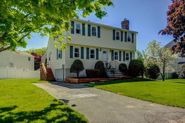 4 Weymouth Ave, Methuen, MA 01844