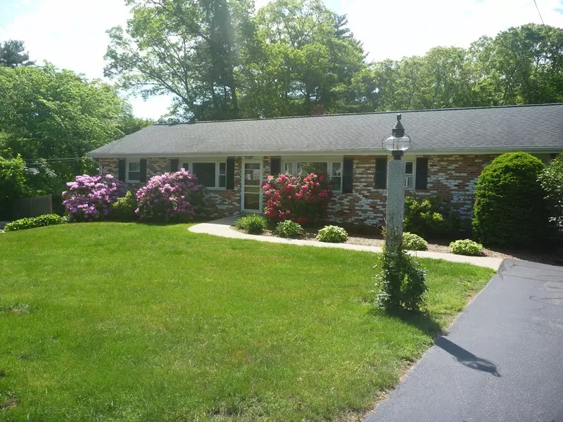 316-318 Village St, Millis, MA 02054