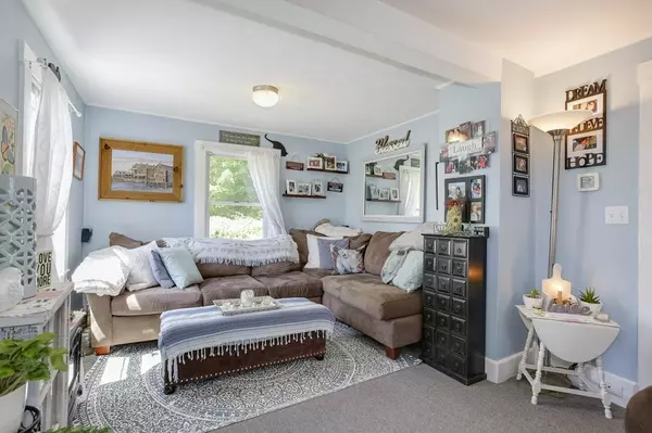 Ayer, MA 01432,127 W Main St