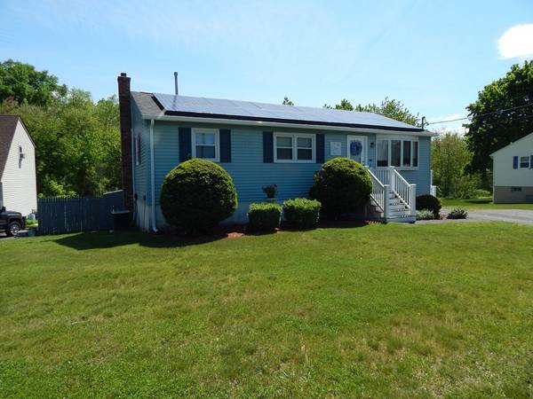 34 Temple Dr, Methuen, MA 01844