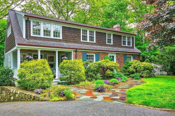 18 Ivy Rd, Wellesley, MA 02482