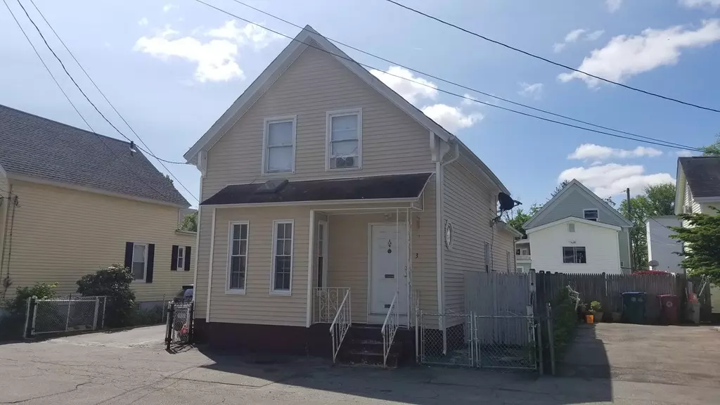 3 Ready Ave, Lowell, MA 01854