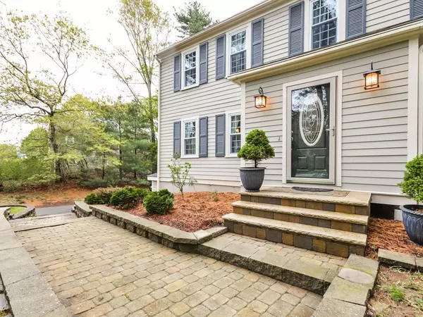 Plymouth, MA 02360,65 Old Barn Rd