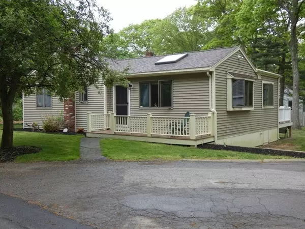 41 Bartlett St, Pembroke, MA 02359