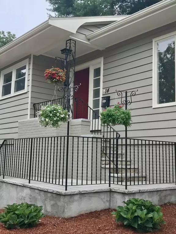 Wakefield, MA 01880,14 Indian Hill Road