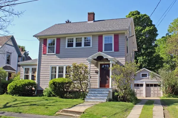 58 Shattuck St, Greenfield, MA 01301