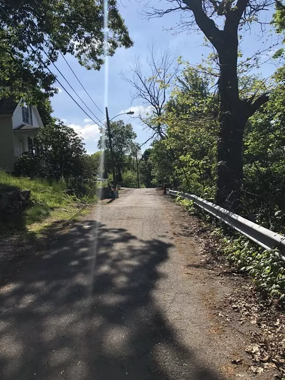 Saugus, MA 01906,12 Riverview Venue