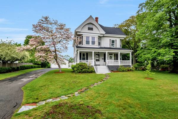 56 Warren Ave, Woburn, MA 01801