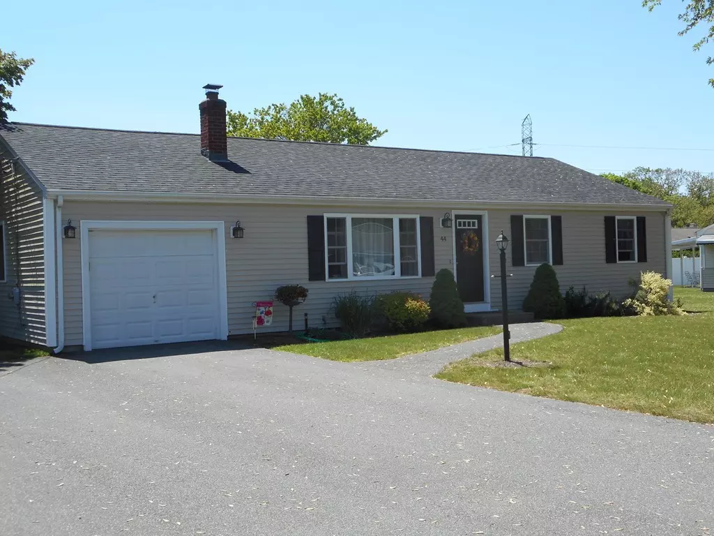 Seekonk, MA 02771,44 Kent Dr