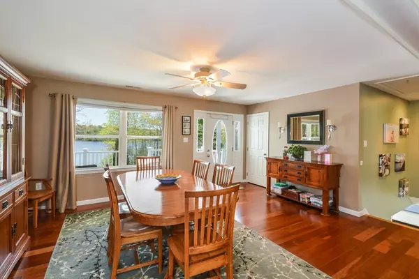 Plymouth, MA 02360,927 State Road