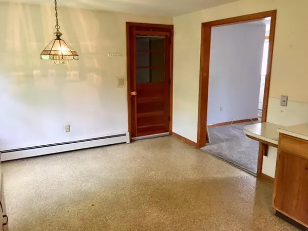 Seekonk, MA 02771,685 Newman Ave