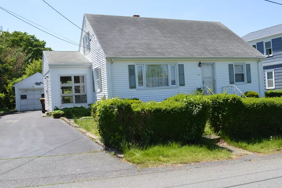 63 Friendship St, Fall River, MA 02724