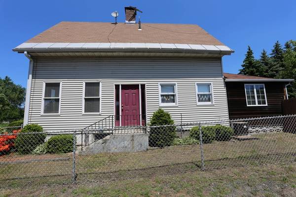 32 Front Street, Chicopee, MA 01013