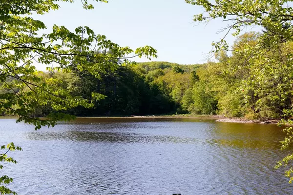 Gill, MA 01376,0 Set Back Lane
