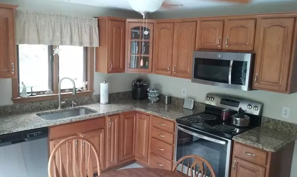 Plymouth, MA 02360,21 Seal Cove Rd