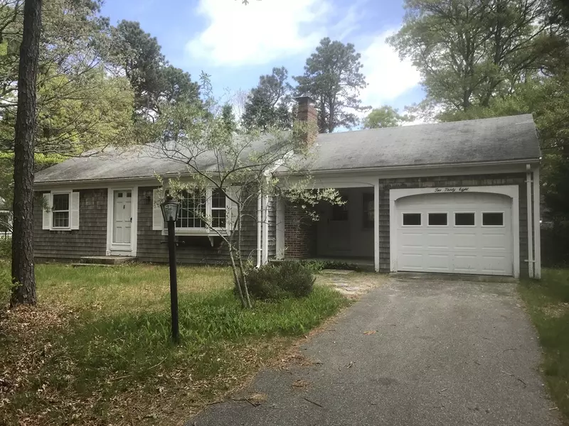 238 Forest Rd, Yarmouth, MA 02673