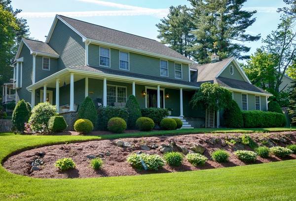 40 Blackberry Hill Rd,  Wrentham,  MA 02093