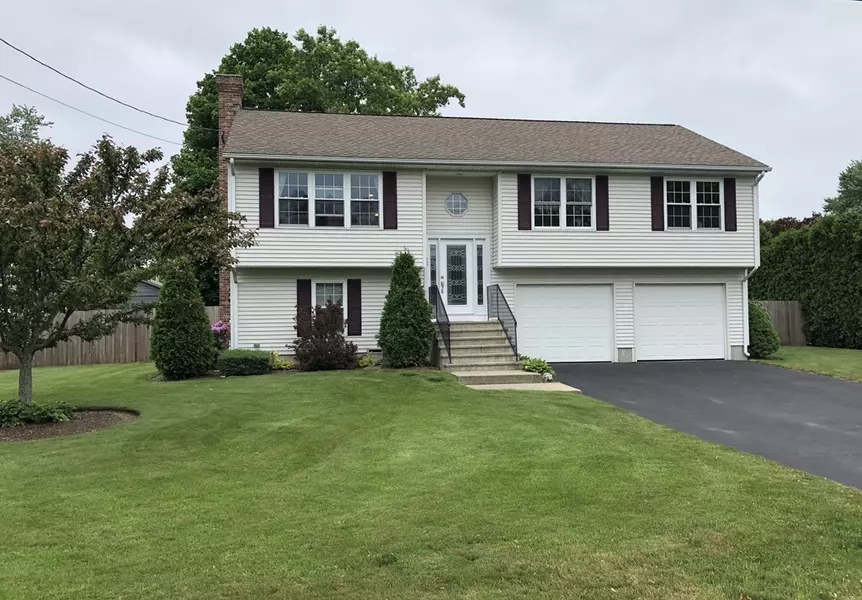 23 Ricard St, Seekonk, MA 02771