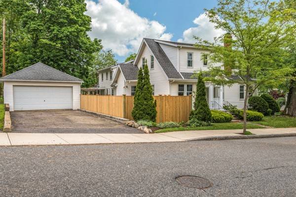 69 Ashcroft Rd, Medford, MA 02155